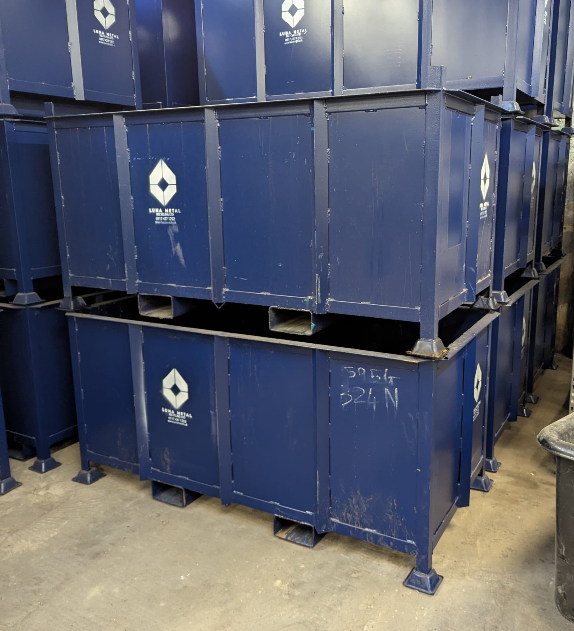 Large scrap metal bin — 6ft x 3ft x 3ft